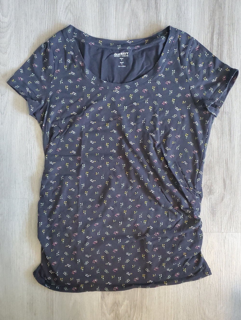2/$20🌟 Size M - Black Floral Short Sleeve Tee Shirt - Old Navy Maternity
